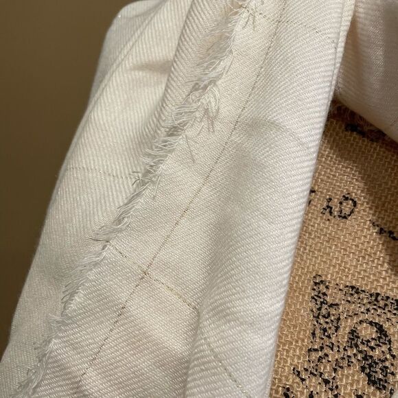 New Anthropologie Sleeping On Snow Scarf Gold Metallic - Picture 3 of 3